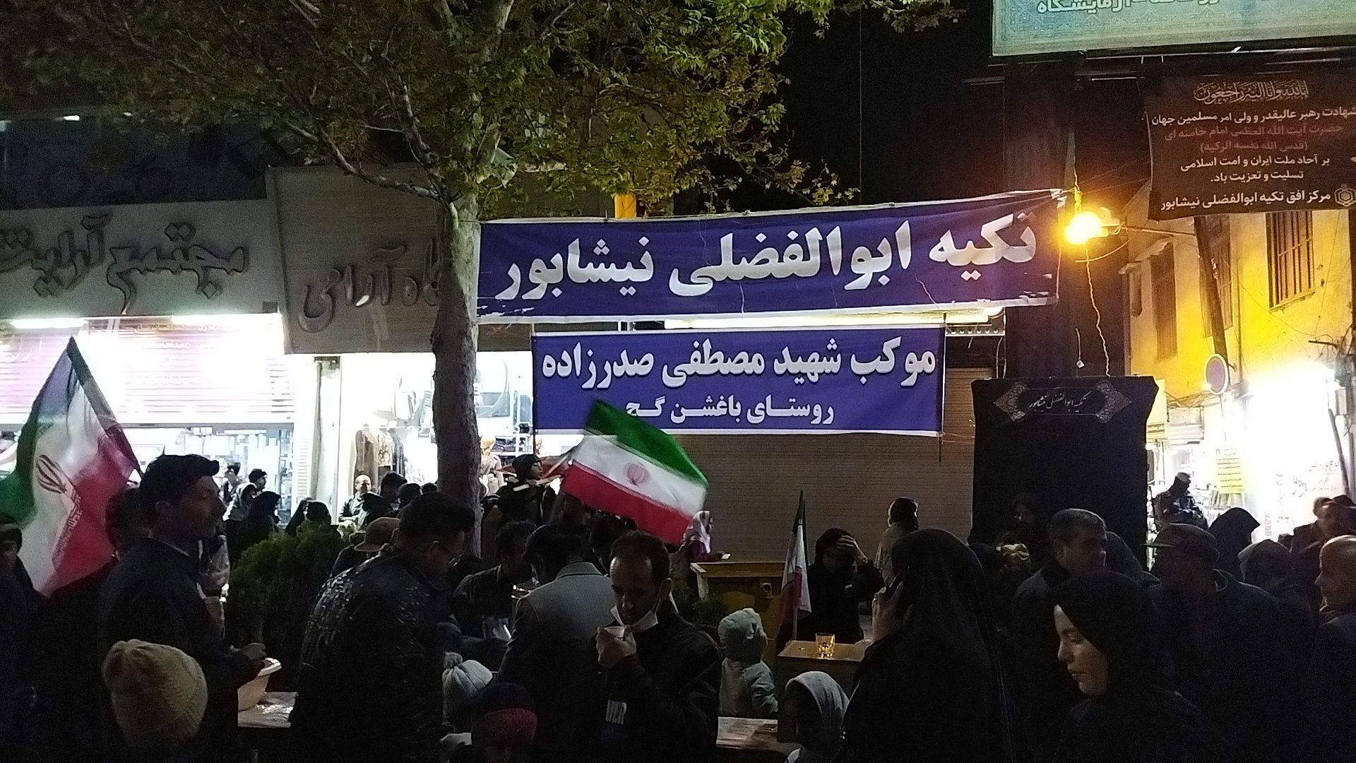 گذری بر فعالیت موکب مردمی شهید مصطفی صدر زاده در مراسم چهلم رهبر شهید و شهدای میناب