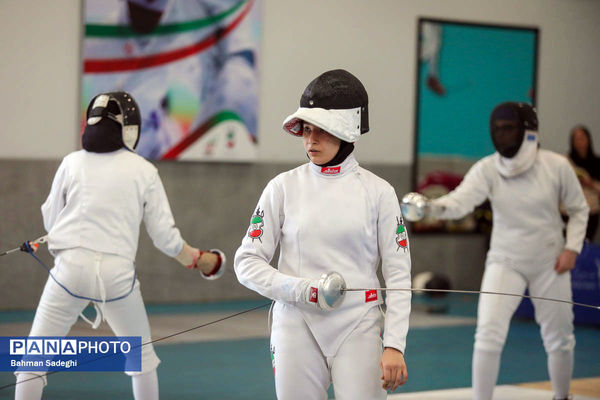 لیگ برتر شمشیربازی دختران