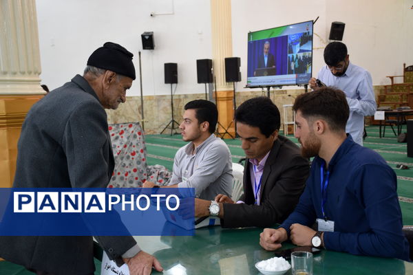 حضور پرشور حماسه سازان نهم دی در چهاردهمین دوره انتخابات ریاست جمهوری 