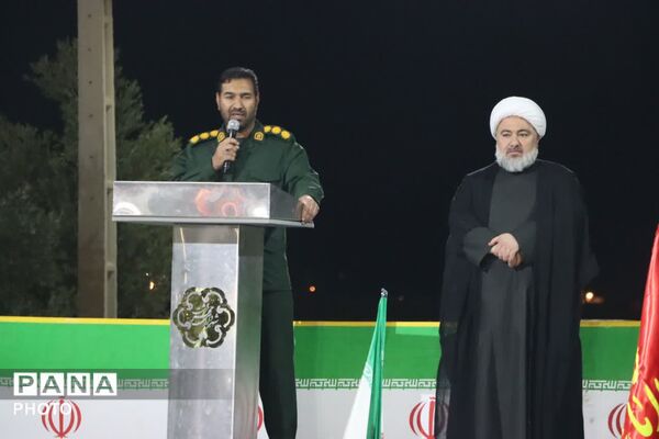 حضور گسترده دانش آموزان خدیجه کبری ابرکوه در گرامیداشت شهدای میناب