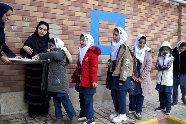 گرامیداشت شهادت حضرت زینب(س)بانوی دو عالم در مدرسه شهدای ۱۵خرداد قرچک