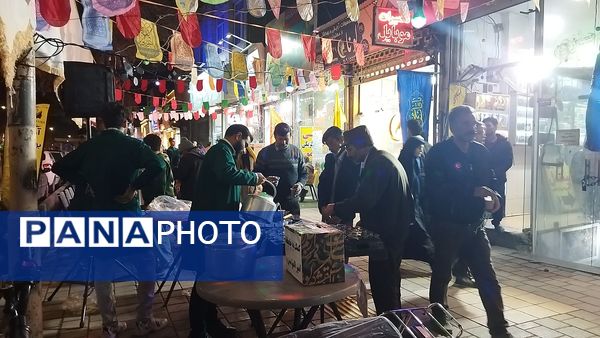 گذری بر فعالیت چایخانه امیر المومنین در شب میلاد حضرت مهدی ( عج)