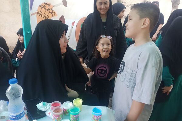 حضور کودکان و نوجوانان در راهپیمایی جاماندگان اربعین حسینی