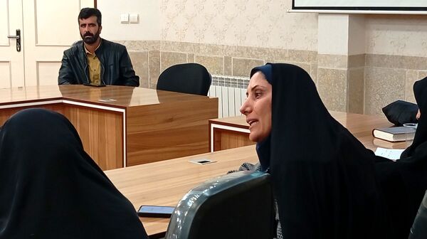 جلسه بررسی عملکرد و کیفیت آموزشی مدارس شهرستان بن با حضور مسئولان استانی