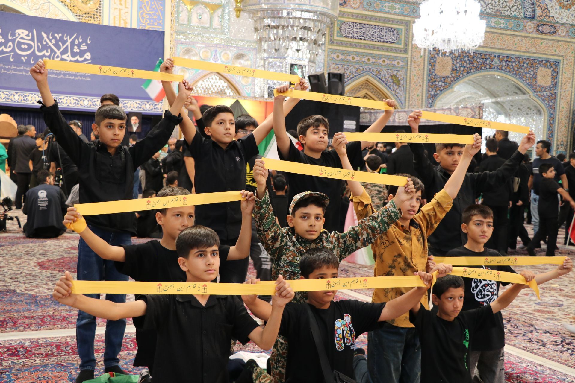  مشقِ عشقِ نوجوانان در محضر خورشید