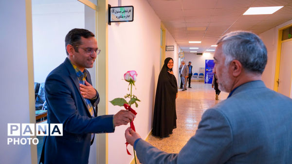 بازدید مدیرکل آموزش و پرورش خراسان رضوی از حوزه معاونت پرورشی و فرهنگی 