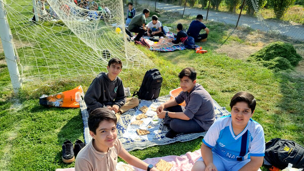 صبحانه سالم دبیرستان نمونه دولتی پژوهش آشخانه 