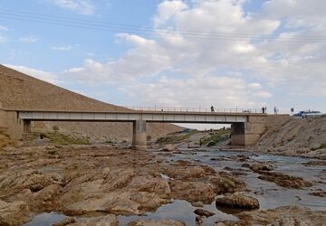 «پل و چشمه قلعه شاهرخ» جاذبه‌ای تاریخی و طبیعی در چهارمحال و بختیاری