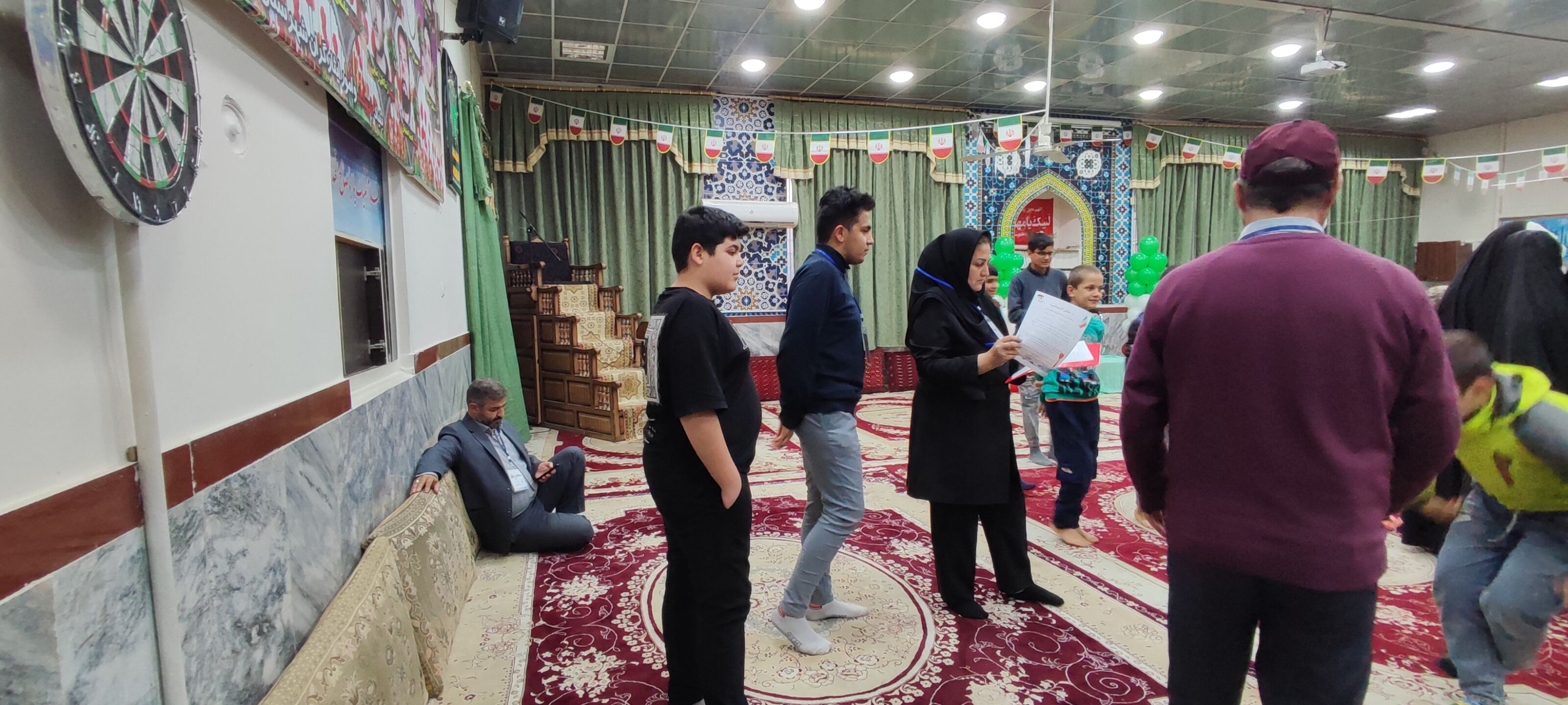 برگزاری مسابقات دارت در مسجد مسلم بن عقیل شهرستان شیروان