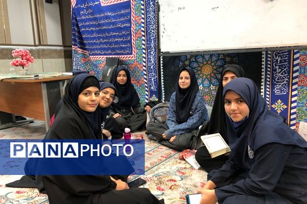 حضور پرشور دانش‌آموزان مناطق ۲۱ گانه شهرستان‌های استان تهران در بیست و نهمین کنگره قرآنی مدارس سمپاد 