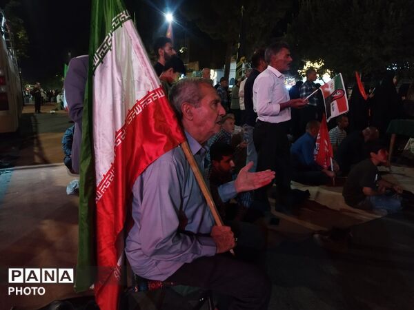 خاطره ۱۶۸ شهید در «۱۶۸ شب»؛ نیشابور میزبان اجتماع پرشور مردم