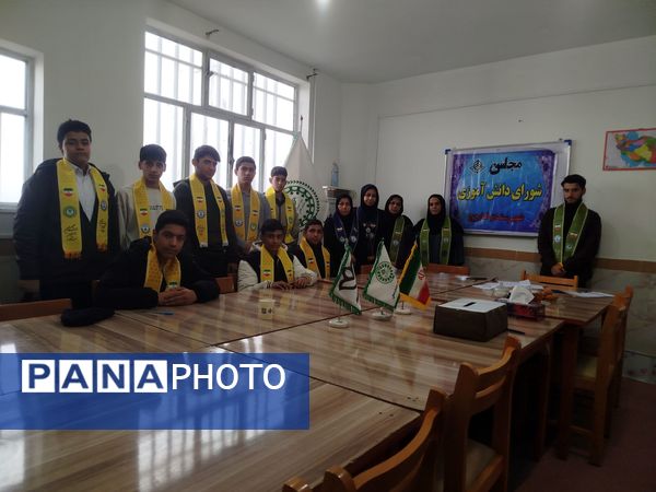 انتخابات شورای دانش‌آموزی در شهرستان فاروج 