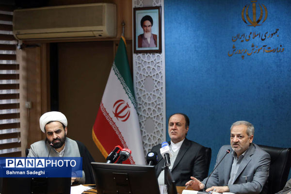 جلسه کمیته فرهنگیان و دانش آموزی ستاد دهه فجر