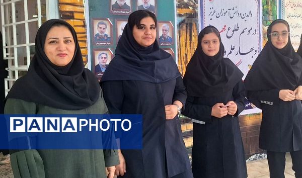 مراسم ولادت حضرت زینب(س) در دبیرستان فیاض 