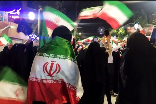 ما صحنه را خالی نمی کنیم
