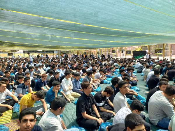 مراسم اربعین حسینی در دبیرستان ماندگار البرز