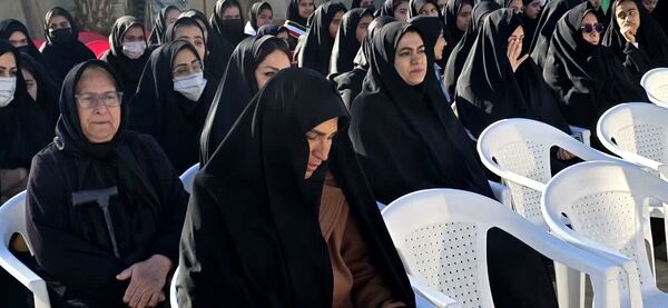 برگزاری یادواره «لاله‌های روشن» در دبیرستان مهدیه