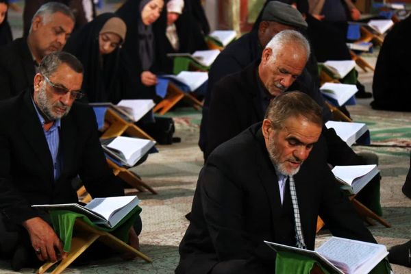 آیین ملی جزءخوانی قرآن کریم در آستان مقدس حضرت محمدهلال بن علی (ع)
