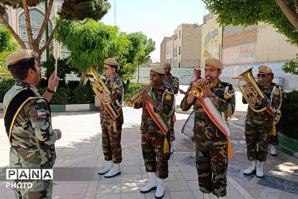 خرمشهرِ خدمت» در شهریار؛ مسئولان با لاله‌های گلزار پیمان بستند