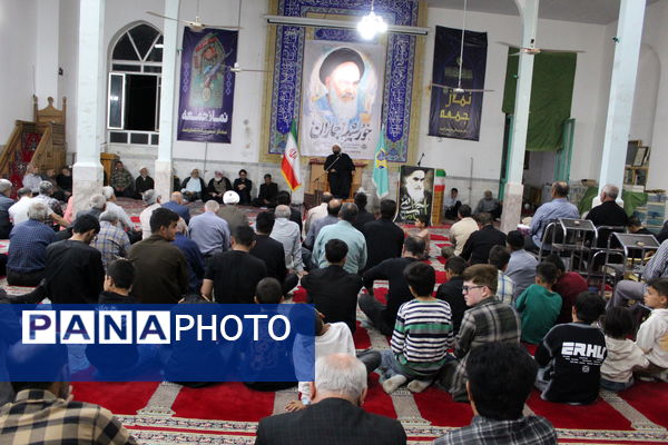 برگزاری مراسم گرامیداشت سالگرد ارتحال امام خمینی (ره) در شهر درق