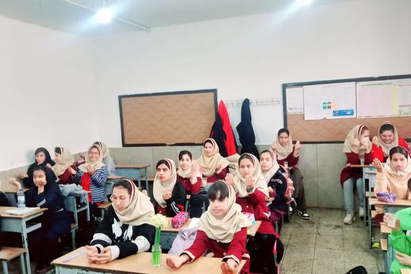 سه‌شنبه‌های مهدوی در دبستان شیخ کلینی ناحیه 4 شیراز