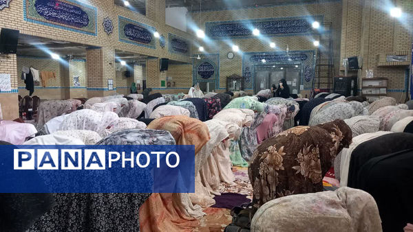 اعتکاف دختران دانش‌آموز در قم