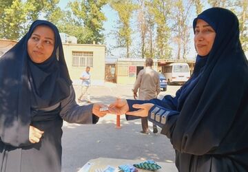 برپایی غرفه عفاف و حجاب در آموزش و پرورش ناحیه 4 کرج 