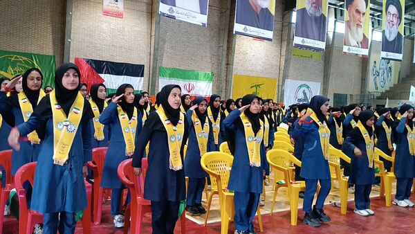 همایش بزرگ یاوران مقاومت در بیرجند 