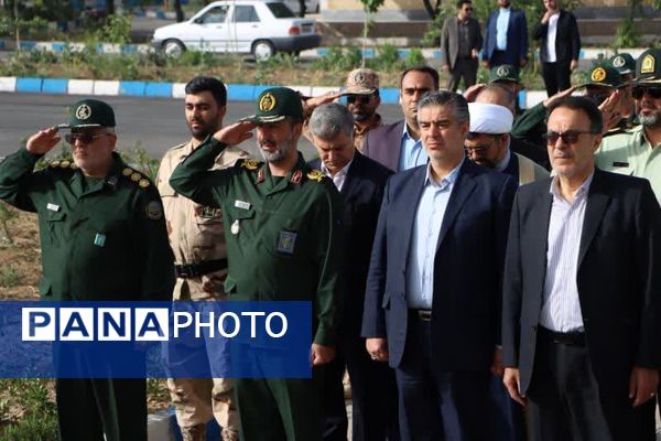 برگزاری صبحگاه مشترک نیروهای مسلح استان مرکزی به‌مناسبت سالروز آزادسازی خرمشهر 
