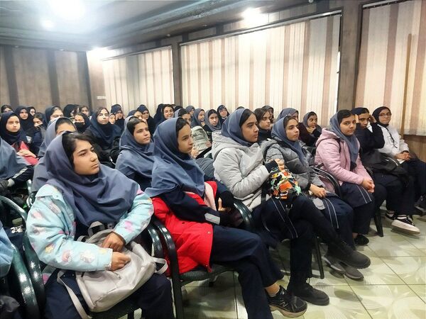 اردوی تمشک فرصتی برای رشد و شکوفایی استعدادهای دانش آموزان