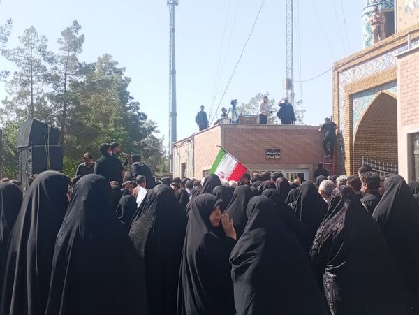 تشییع باشکوه پیکر شهدای مبارزه با اسرائیل در کاشان