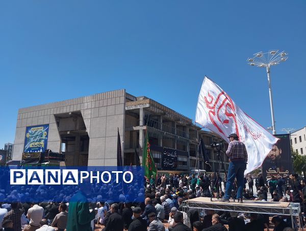 مردم مشهد در سوگ شهادت امام جواد(ع)