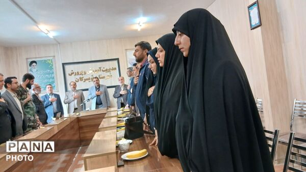 تجلیل از معلمان نمونه تویسرکان