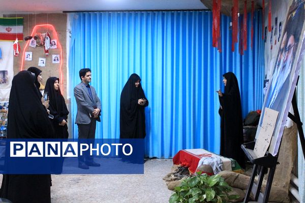 افتتاحیه «مدرسه انقلاب» در مدرسه تقوی‌پیشگان بهارستان‌دو