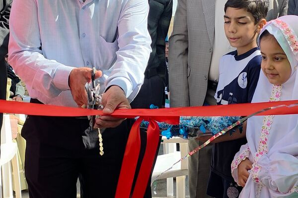 آیین افتتاحیه زمین چمن مصنوعی دبستان اسماعیل سامنی ناحیه ۲ بهارستان