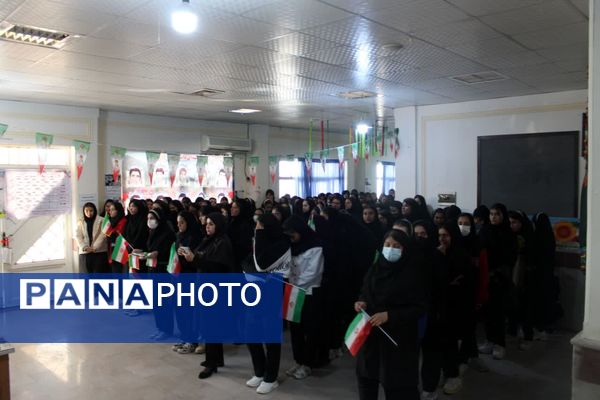نواخته شدن زنگ انقلاب در هنرستان فاطمه زهرا ( س) گچساران