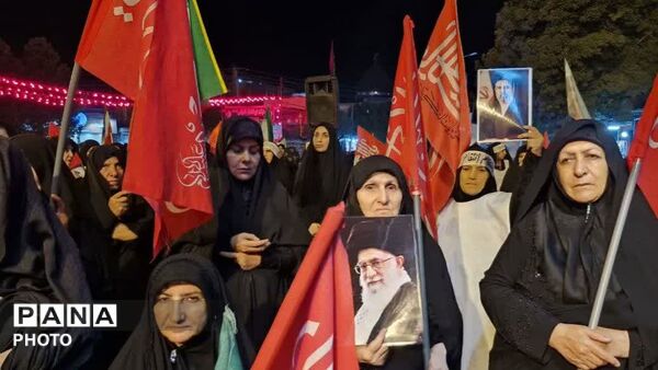 «لبیک یا رسول‌الله»؛ شعار محوری تجمعات شبانه در شب رحلت پیامبر(ص) و شهادت امام حسن(ع) نورآباد