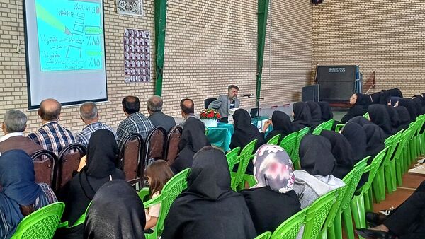 همایش مشاوره و برنامه‌ریزی موفقیت کنکور در دبیرستان دارالفنون