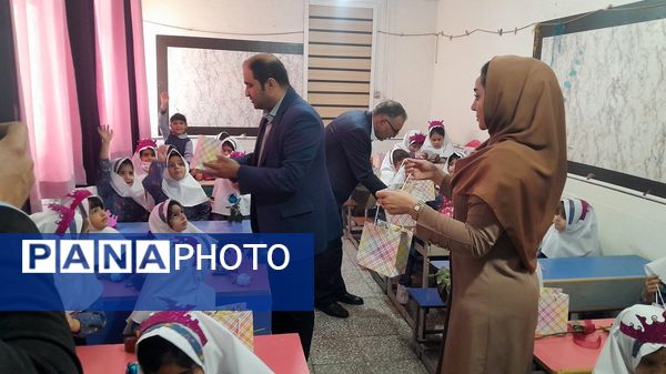 برگزاری آیین جشن غنچه‌ها در مدارس استان البرز