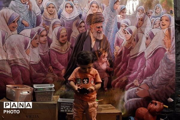 اجتماعات شهروندان فاز چهار اندیشه در میدان شهدای گمنام