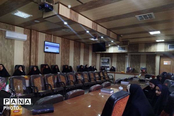 جلسه آموزشی و سازماندهی خبرنگاران نذیر کرمان در <a href=