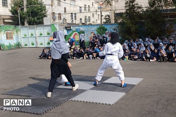 هفته تربیت بدنی در مدرسه هدی