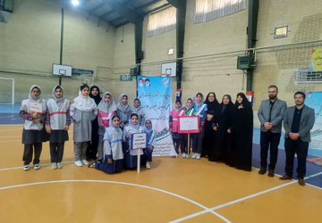 اولین دوره جشنواره علمی و آموزشی و مهارتی ویژه سفیران و مراقبین سلامت دختران ناحیه 4 شیراز 