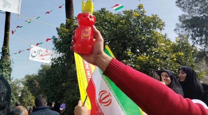 حضور پرشور نسل Z انقلابی در راهپیمایی پیروزی انقلاب اسلامی