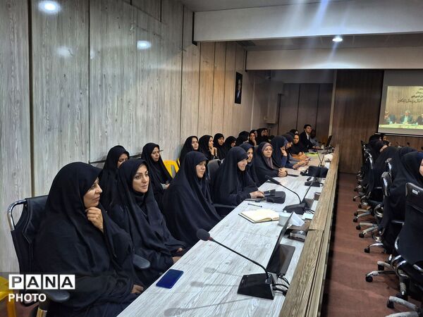 جلسه شورای اداری آموزش و پرورش تبادکان به مناسبت آغاز سال تحصیلی و فرارسیدن ماه مهر