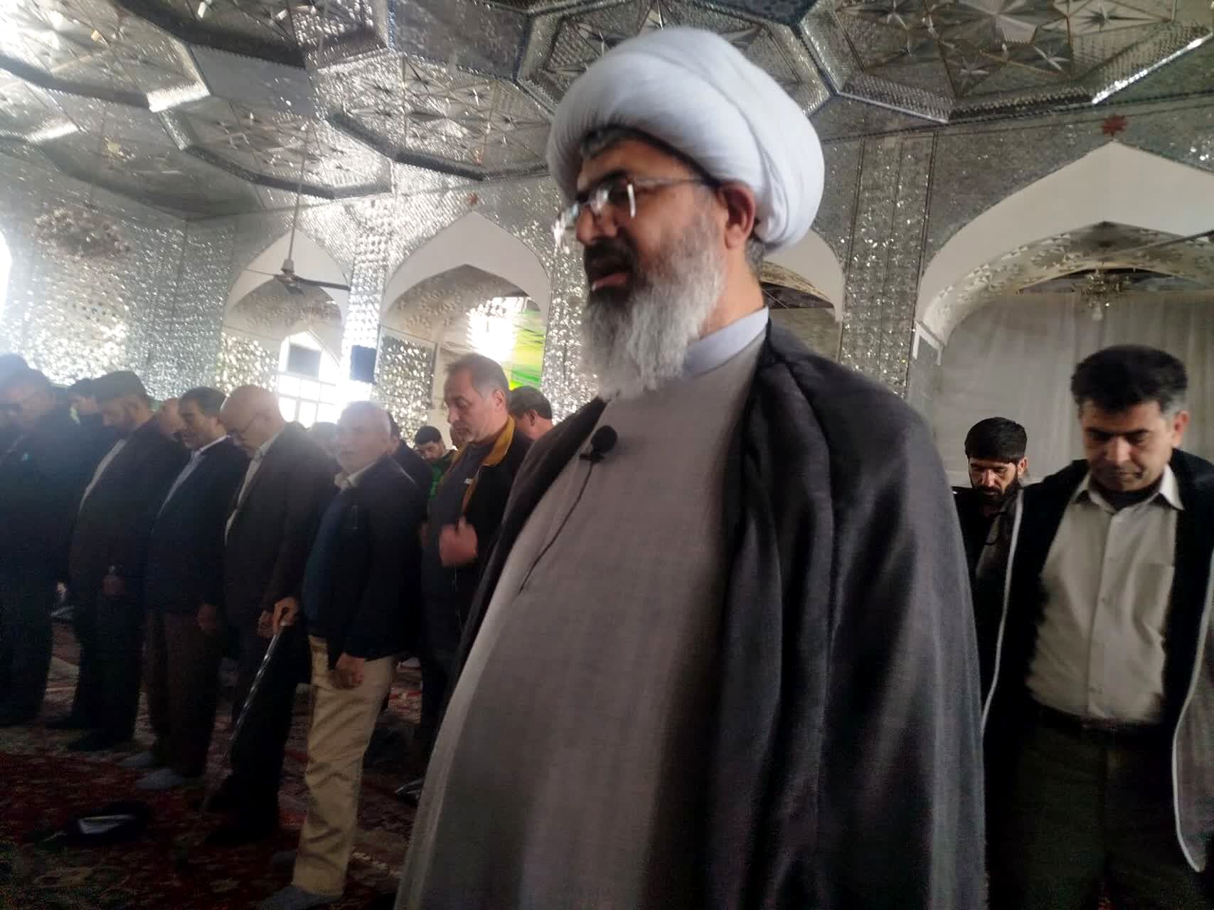 نماز جمعه در کاشمر 