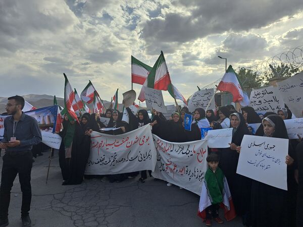 فریاد حمایت برای تحقق شکوه وطن در فناوری هسته‌ای