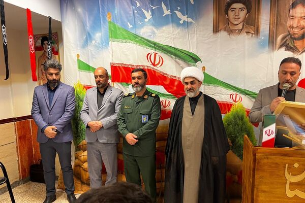 افتتاح یادمان شهدای دانش آموزی در مدرسه تسنیم پردیس