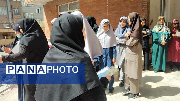 جشن روز معلم دبیرستان شهیده محبوبه دانش 