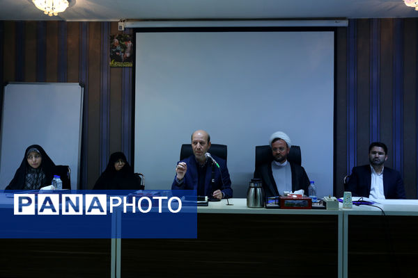 کارگاه تخصصی معاونان پرورشی و فرهنگی آذربایجان شرقی